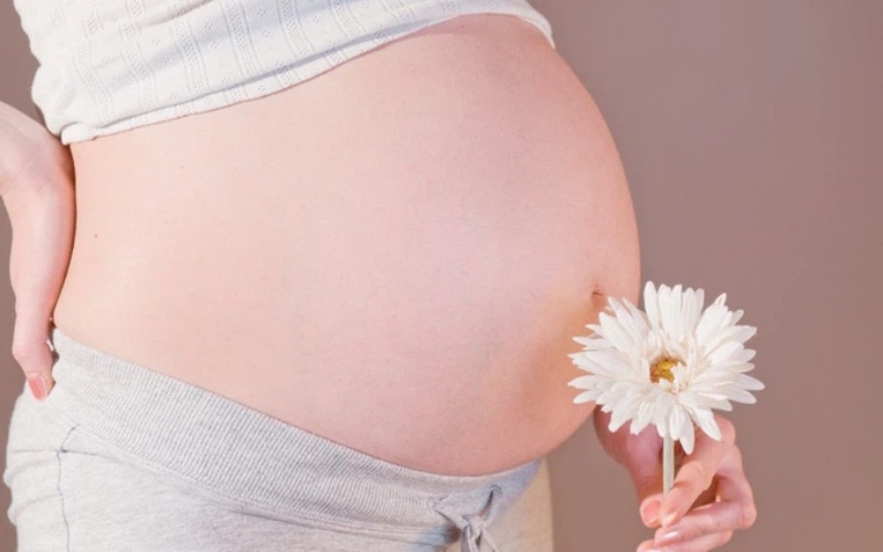 Tăng cân quá nhanh trong thai kỳ dễ gây ra bụng rạn sau sinh